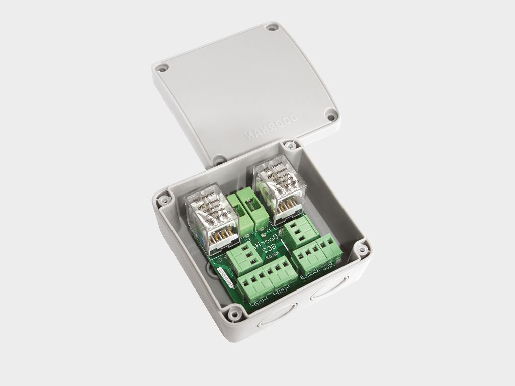 Ворота рулонные (Рольворота) из одностороннего экструдированного роллетного профиля RHE84М 15