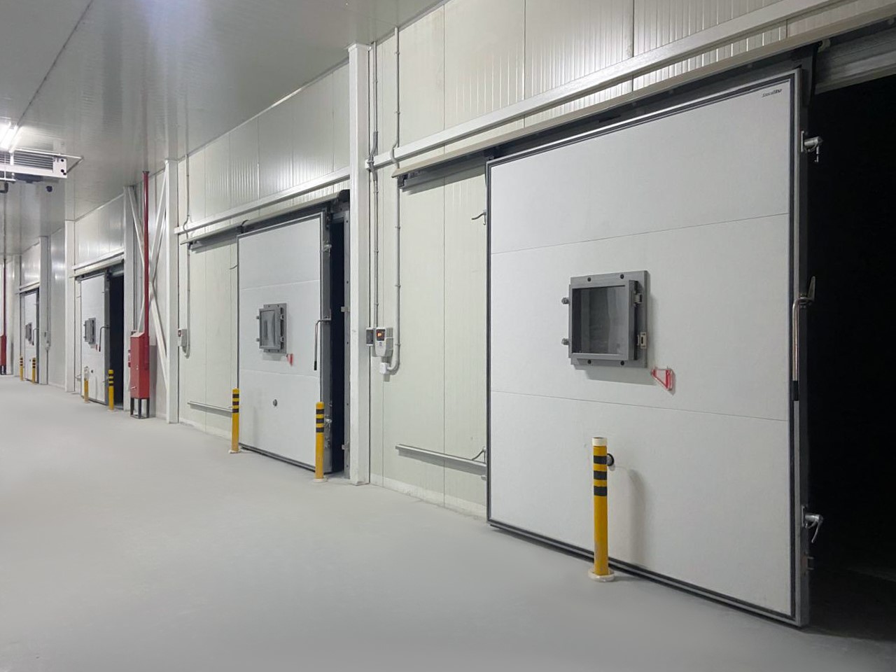 Откатная дверь для камер с регулируемой газовой средой серии RGS 6 RGS_Foto_1