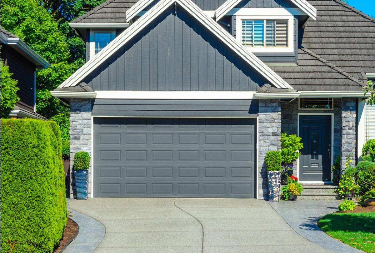 Ворота гаражные секционные с пружинами растяжения RSD01BIW 5