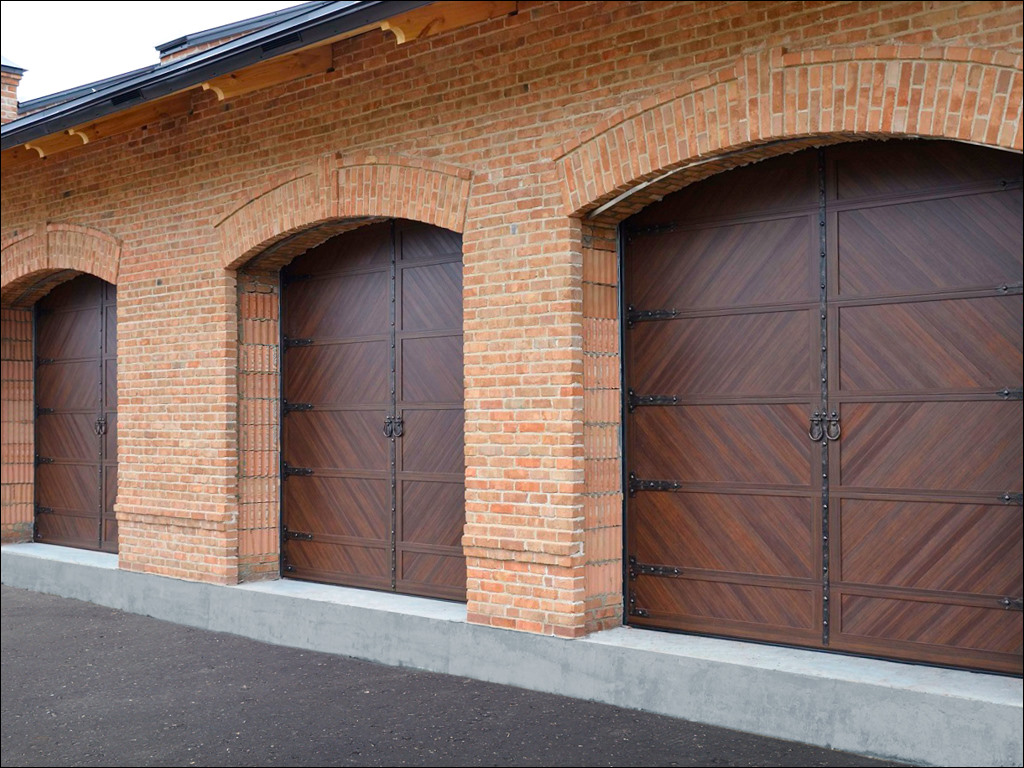 Ворота гаражные секционные с торсионным механизмом RSD02 17